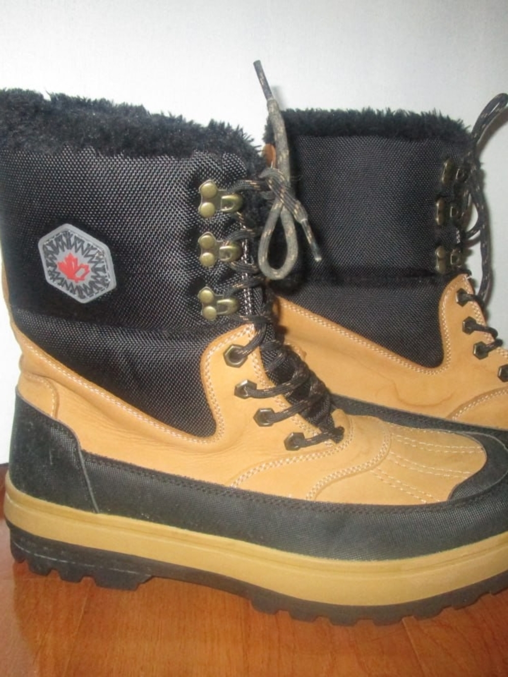 Banff Trail Men's Winter Boots - Tan and Black Insulated Lace-Up